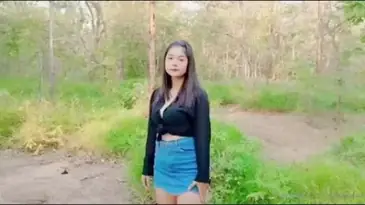 Ajak Pacar ke Semak-semak Ngentot Sange HD Viral